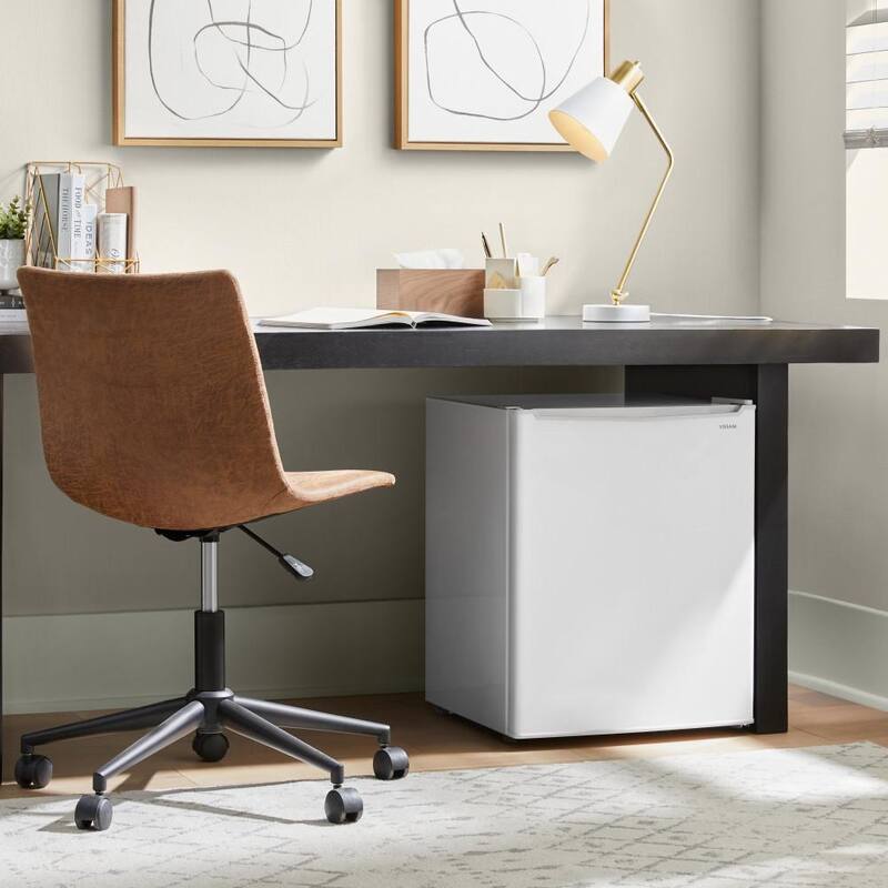 Mini Refrigerator in White X1252