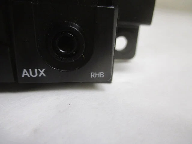 Single CD DVD Satellite Player Radio Stereo V999014