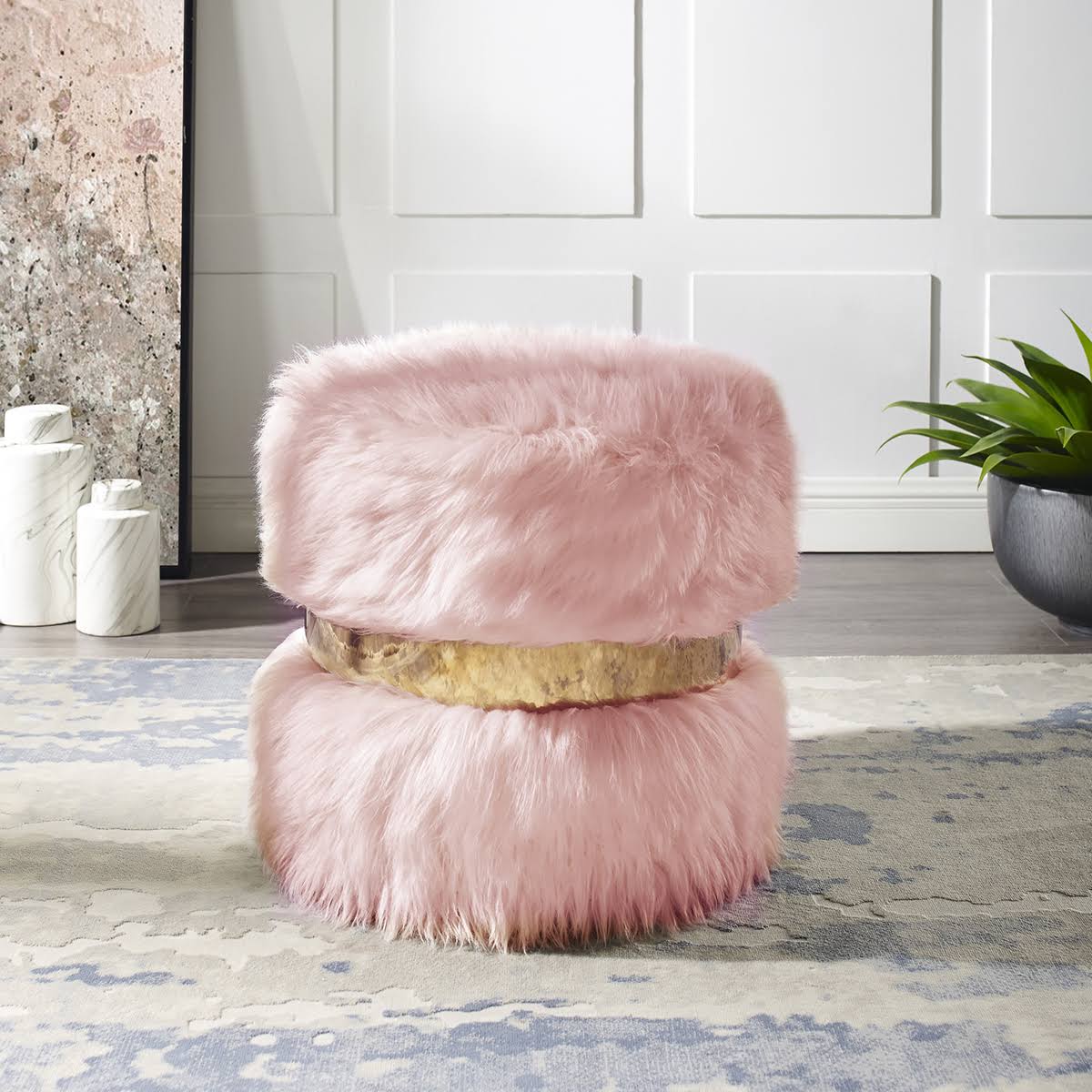 Blush/Gold Faux Fur Round Ottoman Z4094