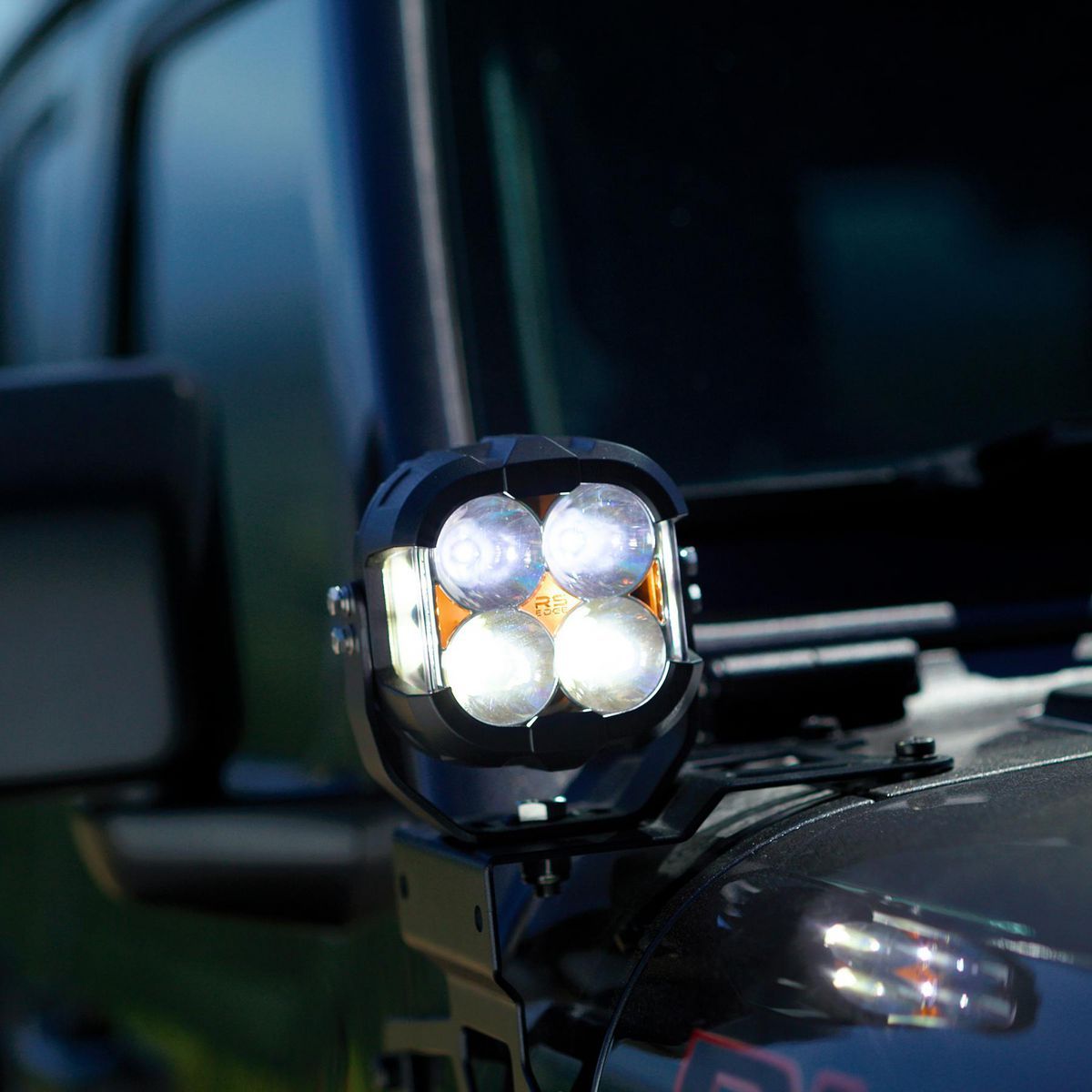 4-LED Off-Road Spotlight K40384