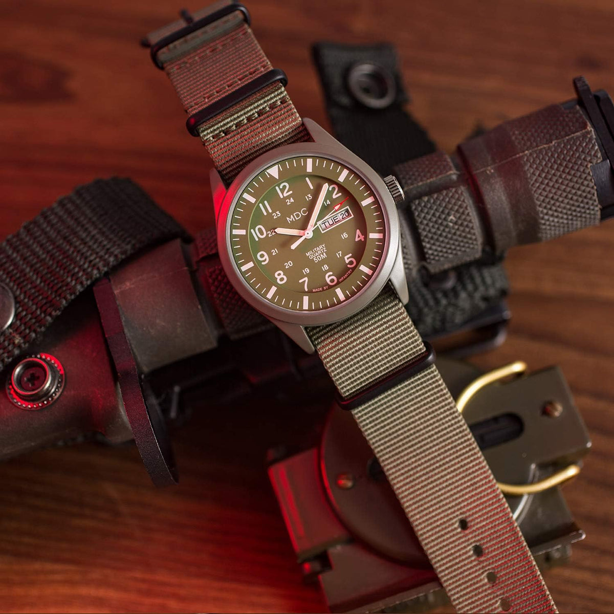 Army Green Analog Quartz Wrist Watch with Nylon Band F948070