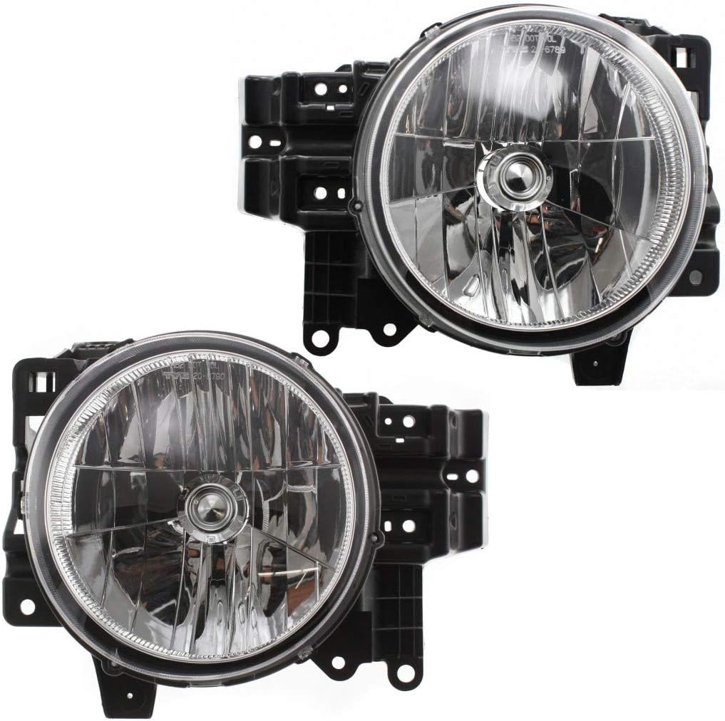 Headlight Assembly Pair with Bulbs Y210581