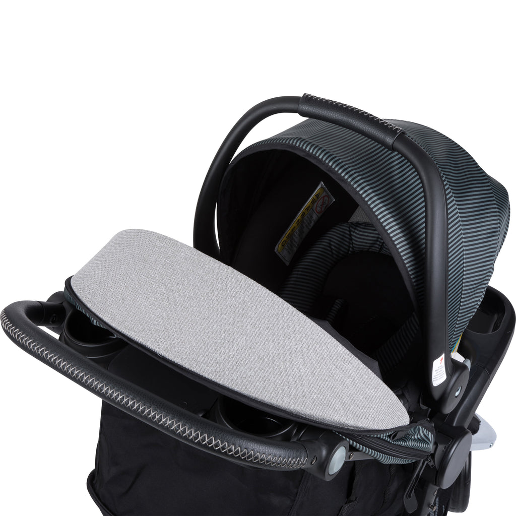 Travel System Stroller and Rear-Facing Infant Car Seat Y49466
