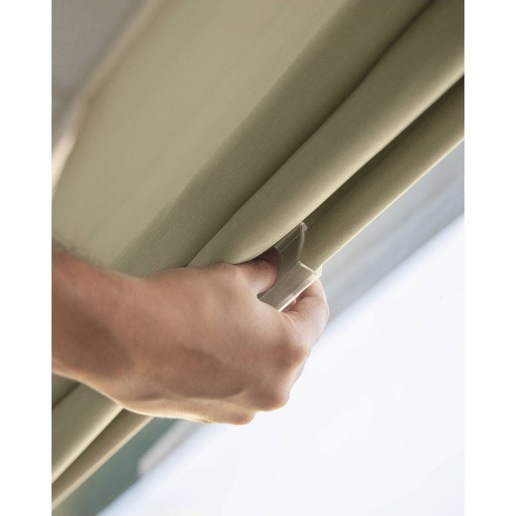 Blackout Cordless Roman Shades M640911