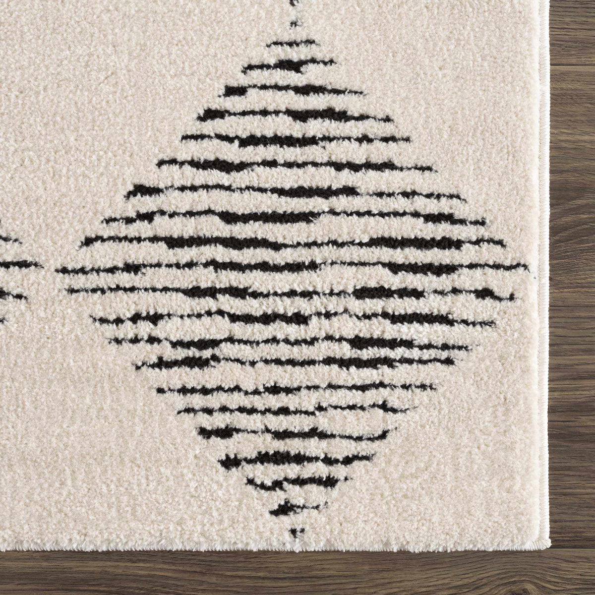 Cream Black White Area Rug U7121