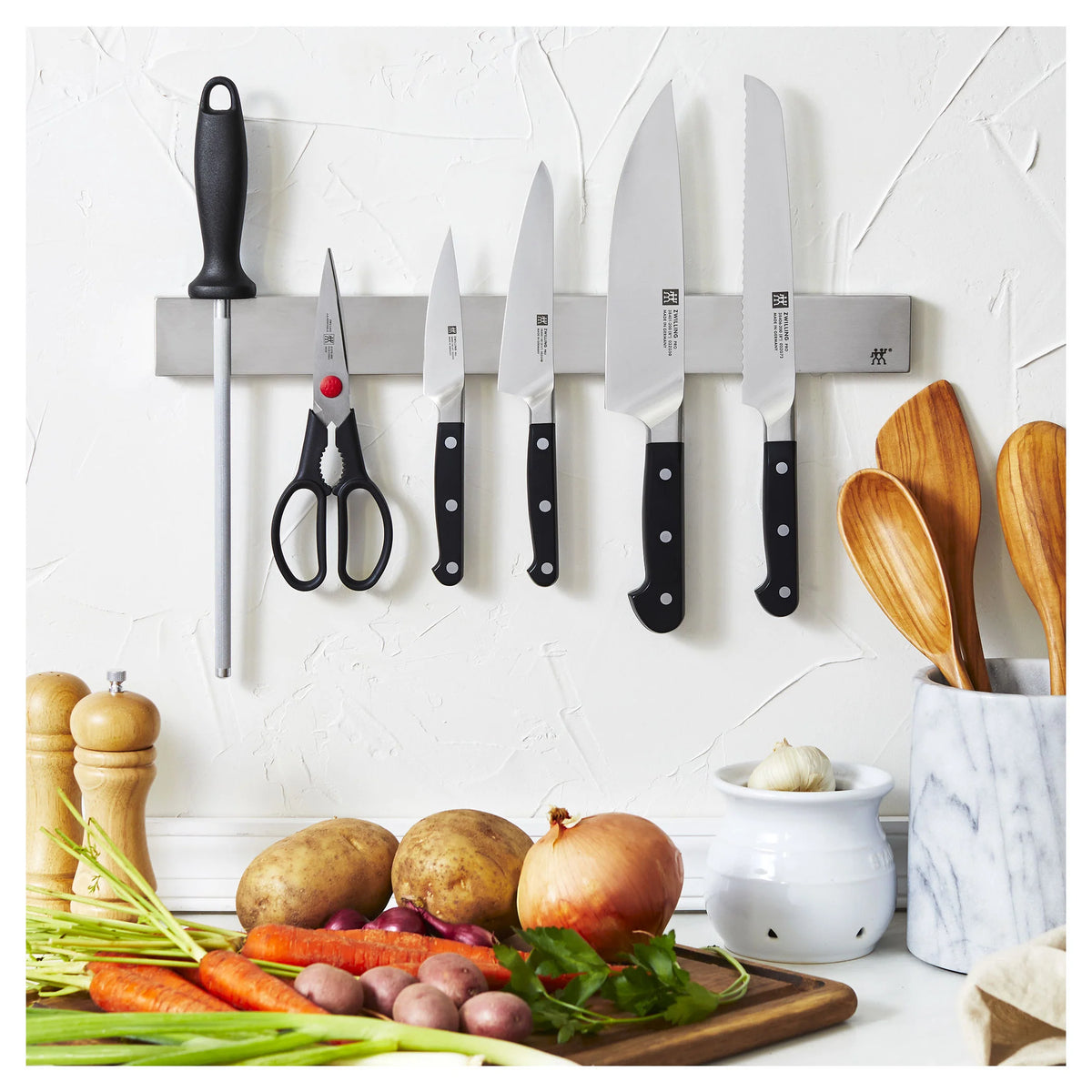 7pc Stainless Knife Set with Magnetic Bar P287