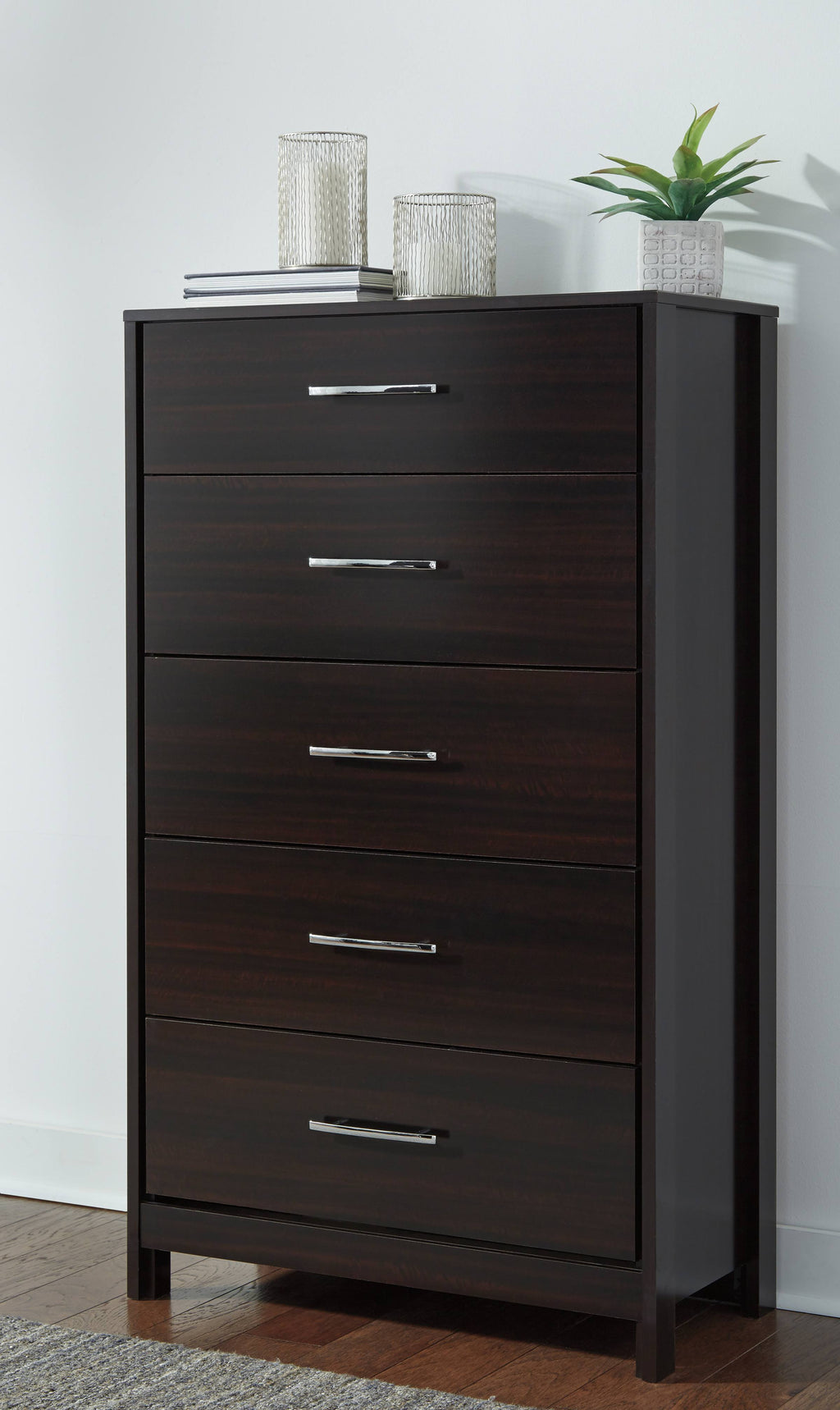 Five Drawer Chest B8517