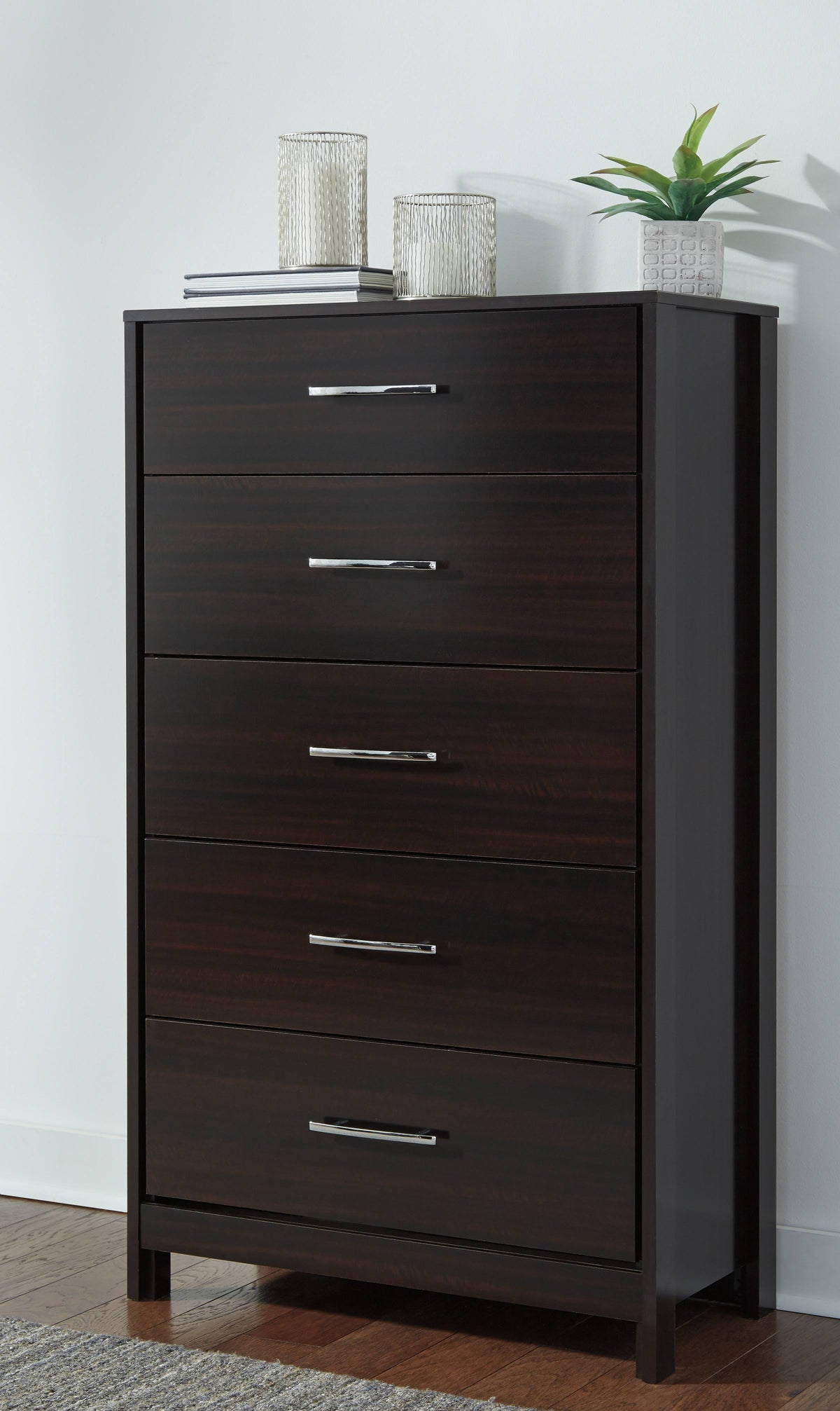 Five Drawer Chest B8517