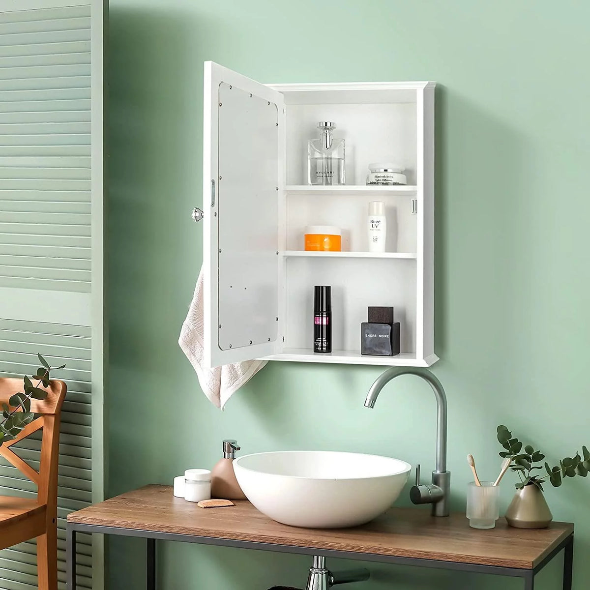 Wall Mount Mirrored Medicine Cabinet with Single Door and Adjustable Shelves White H971611